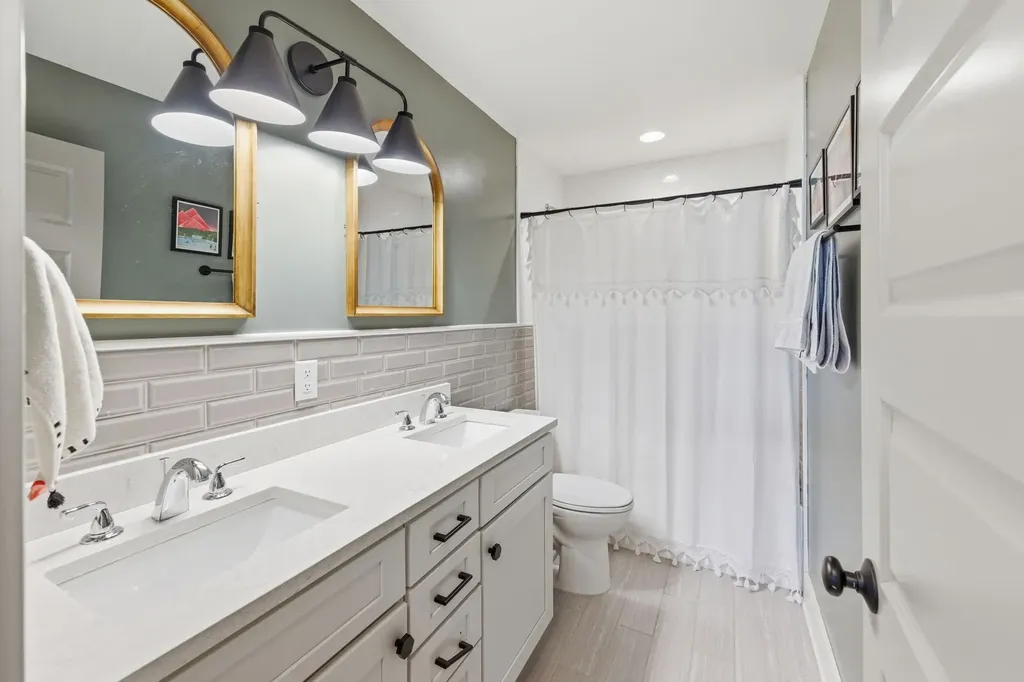 2330A Carter Avenue Nashville TN 37206
