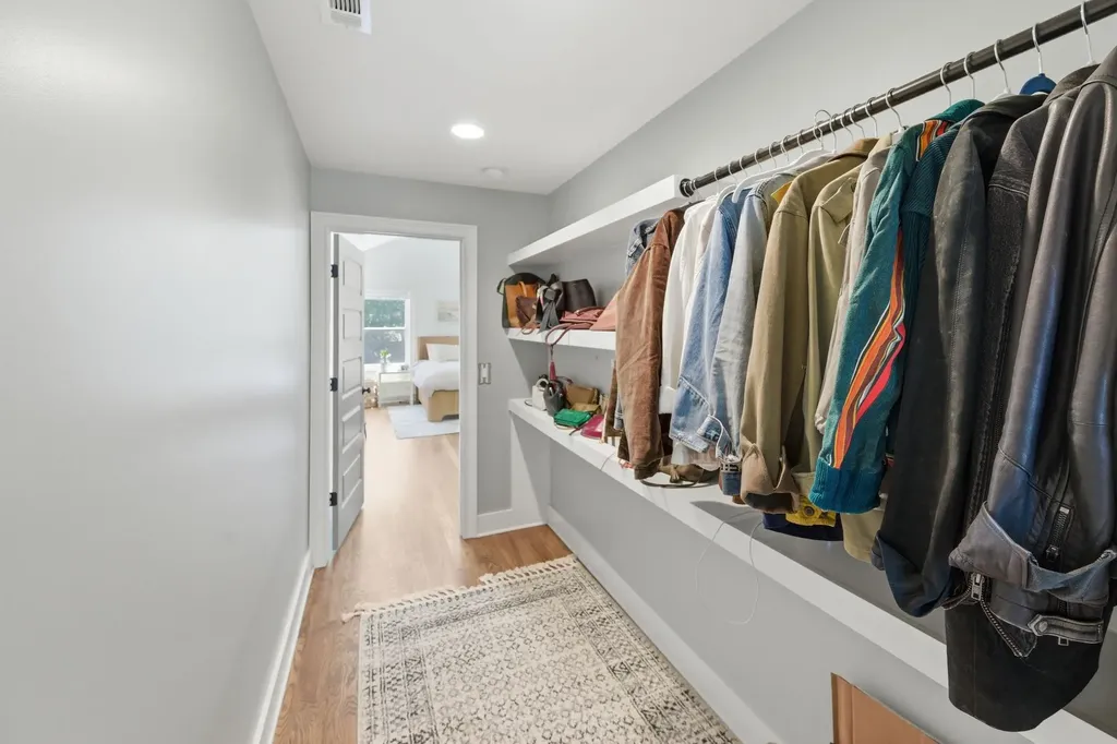 2330A Carter Avenue Nashville TN 37206