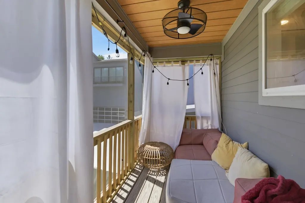 2330A Carter Avenue Nashville TN 37206