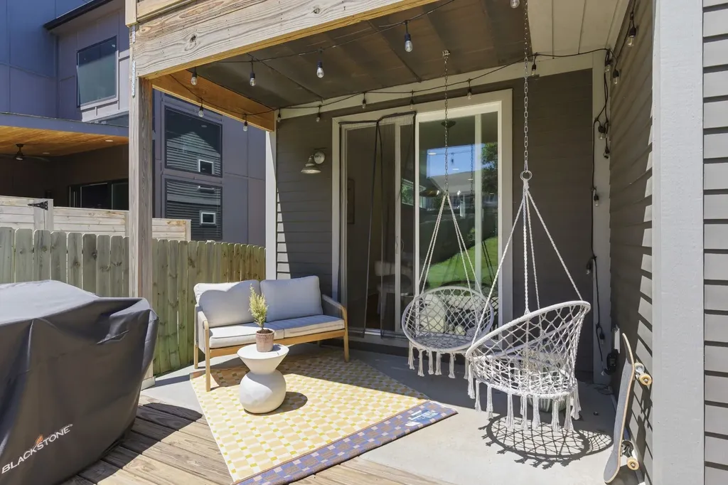 2330A Carter Avenue Nashville TN 37206