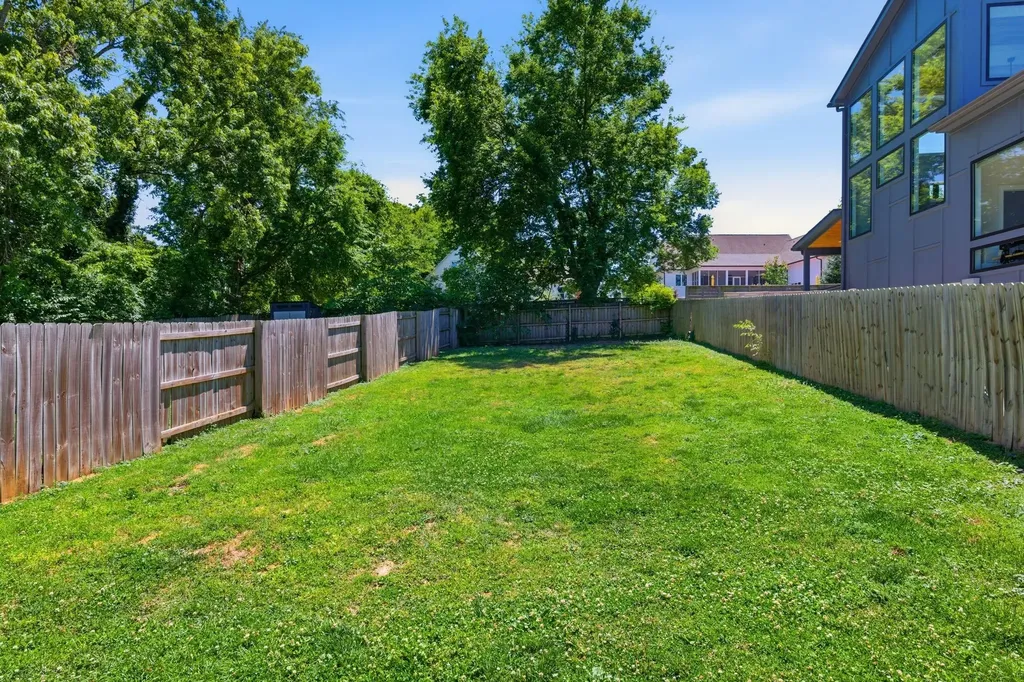 2330A Carter Avenue Nashville TN 37206