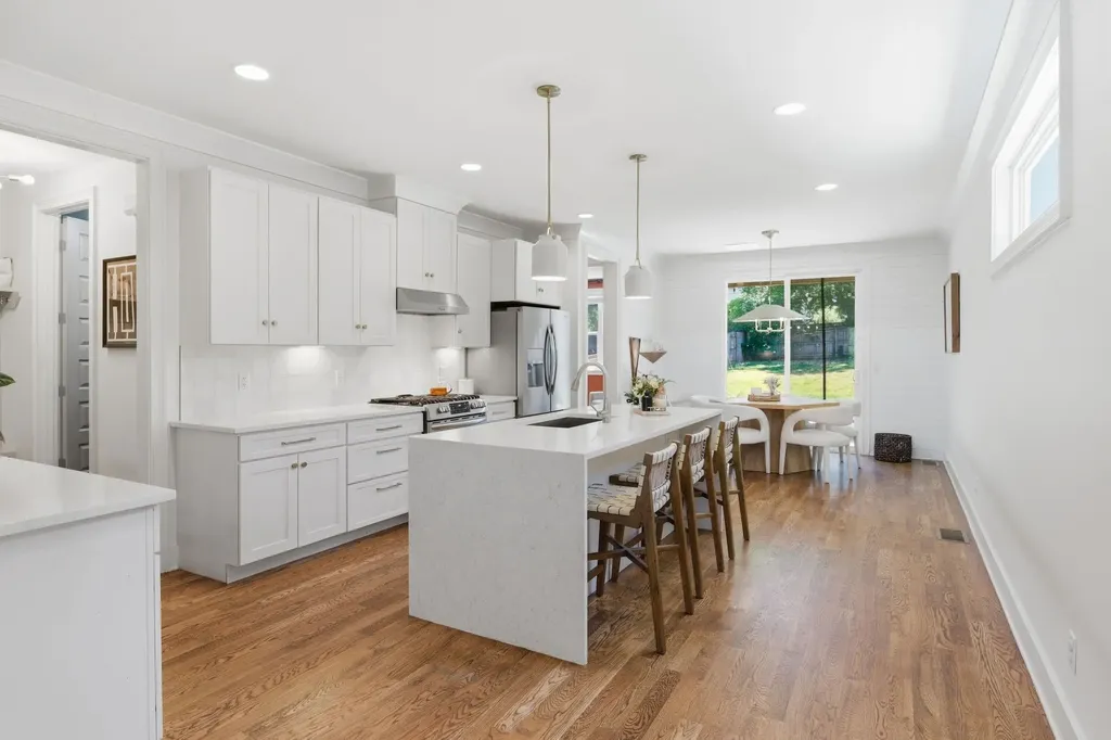 2330A Carter Avenue Nashville TN 37206