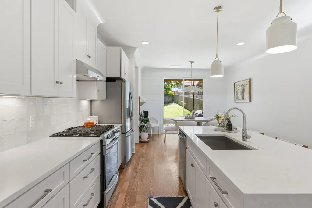 2330A Carter Avenue Nashville TN 37206