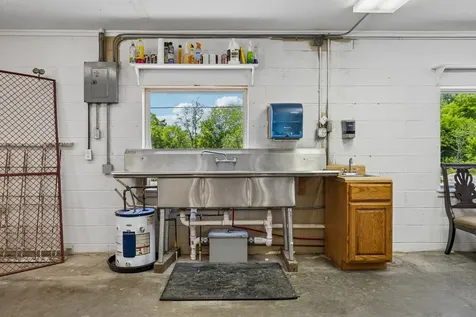 5933 Marion Road Cumberland Furnace TN 37051