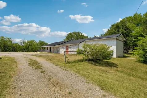 5933 Marion Road Cumberland Furnace TN 37051