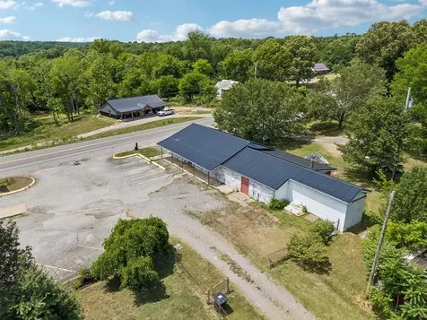 5933 Marion Road Cumberland Furnace TN 37051
