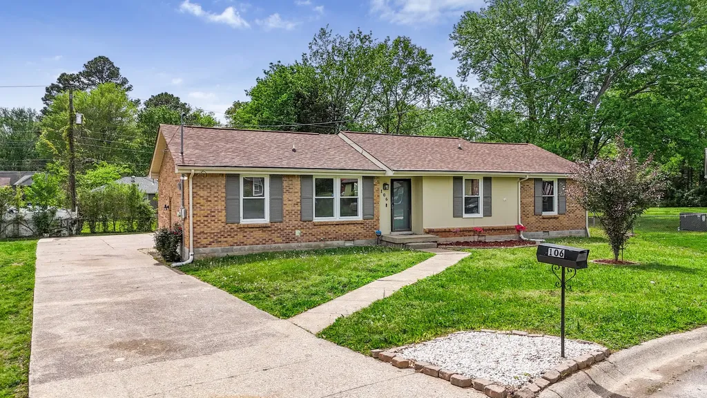 106 Winston Court Clarksville TN 37042
