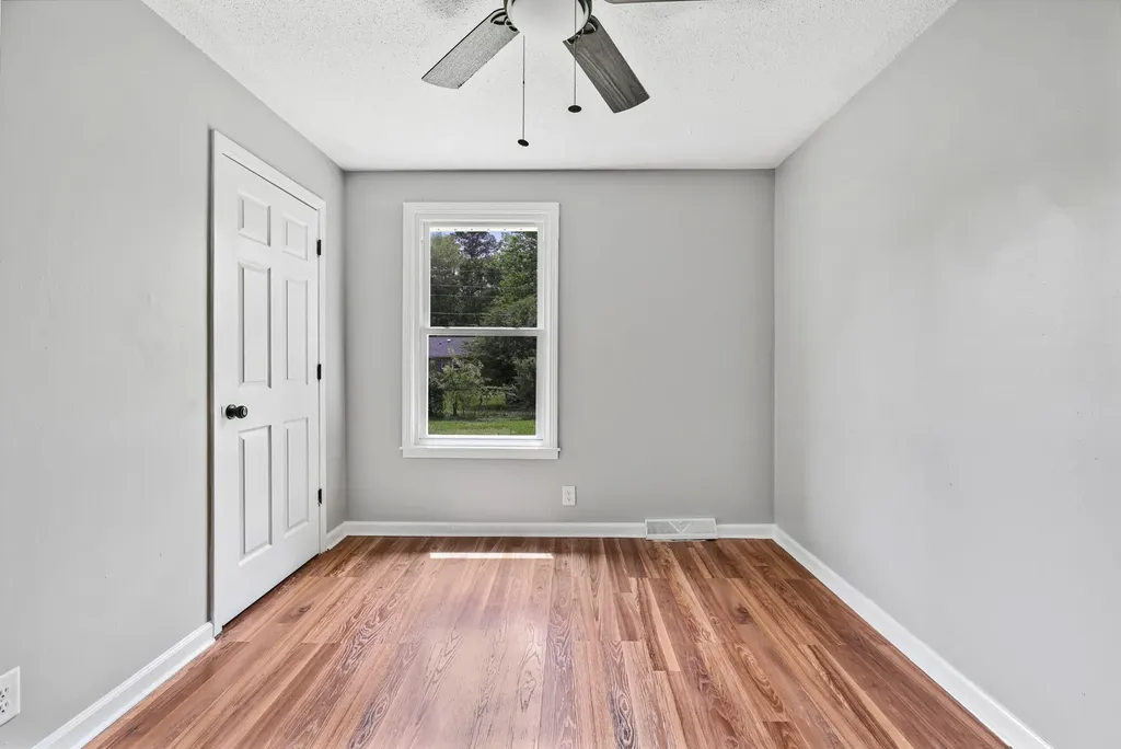 106 Winston Court Clarksville TN 37042