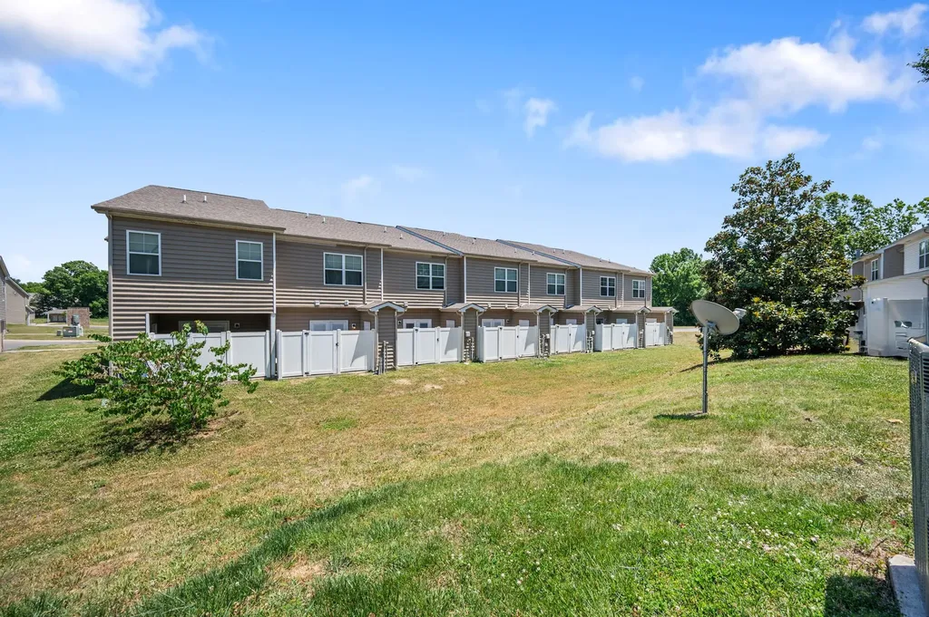 520 Bradburn Village Circle Antioch TN 37013