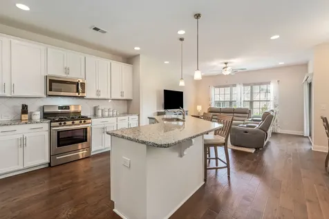 867 Meadowcrest Way Lebanon TN 37090