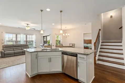 867 Meadowcrest Way Lebanon TN 37090