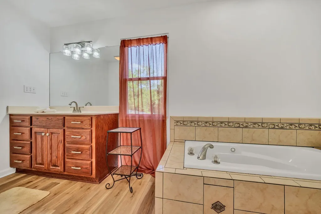 643 Bear Creek Valley Road Bon Aqua TN 37025