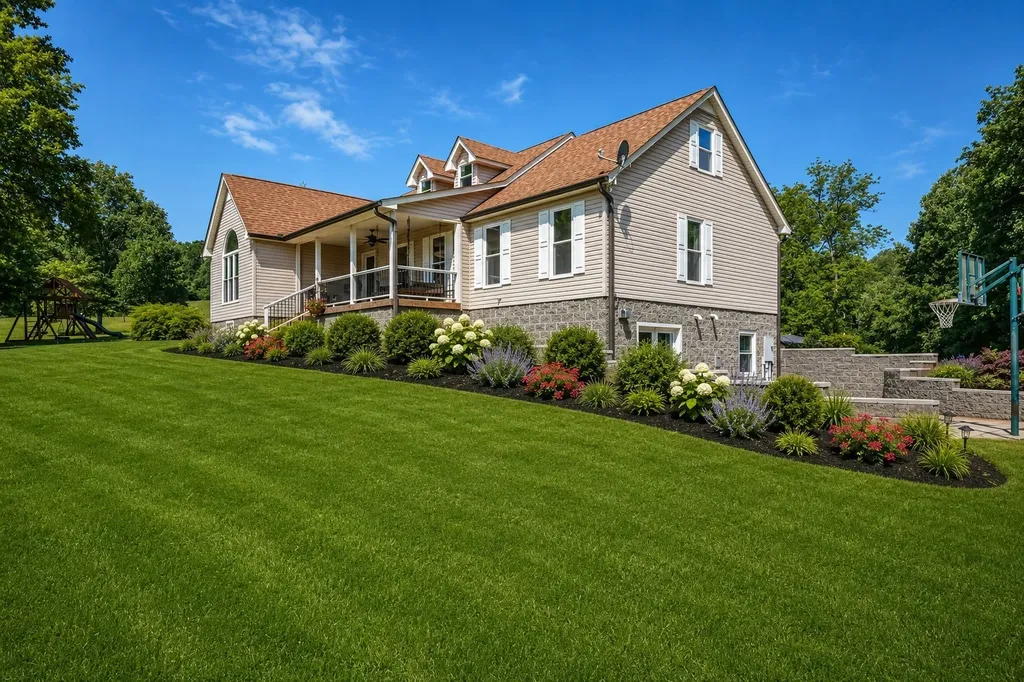 643 Bear Creek Valley Road Bon Aqua TN 37025