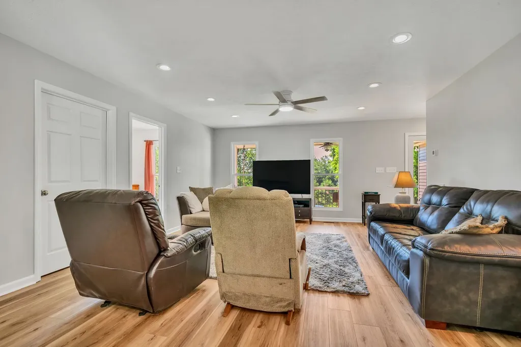 643 Bear Creek Valley Road Bon Aqua TN 37025