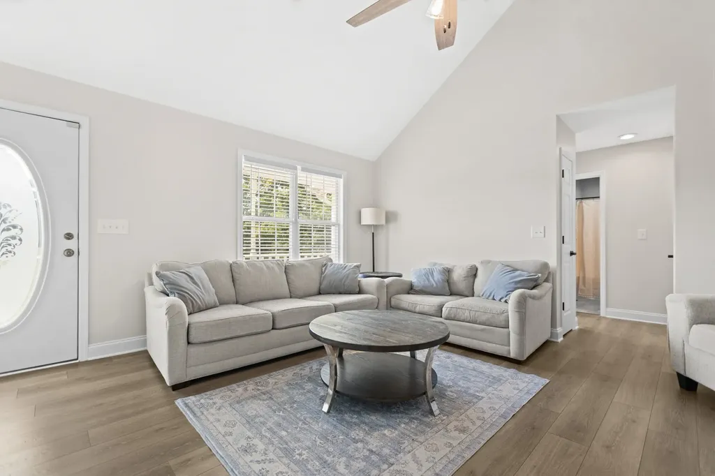 51 Larkspur Court Tullahoma TN 37388