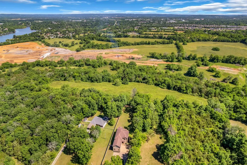 540 Peach Valley Road Gallatin TN 37066