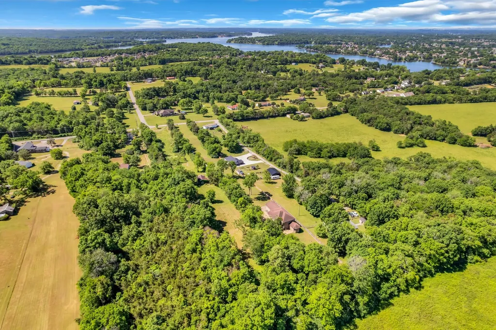 540 Peach Valley Road Gallatin TN 37066