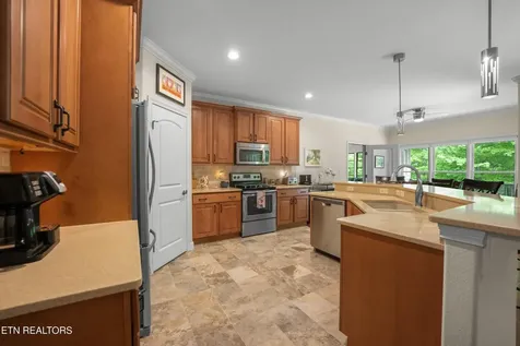 18 Cedar Ridge Circle Crossville TN 38558
