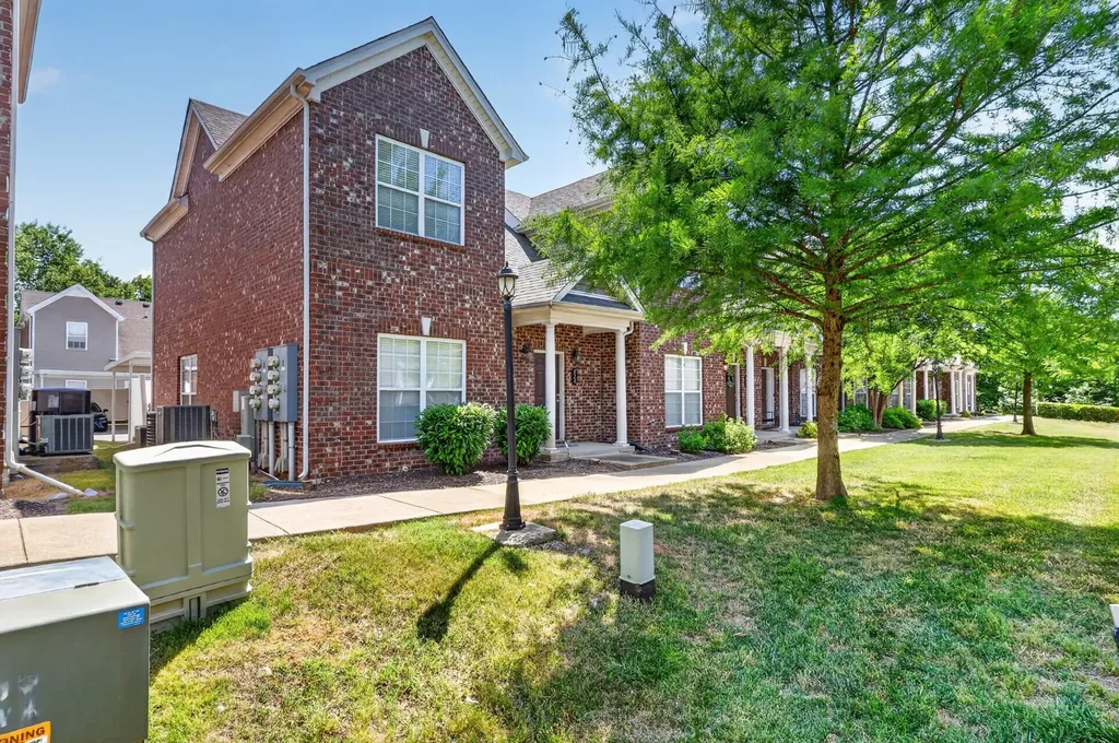 820 General Cabot Court Murfreesboro TN 37129