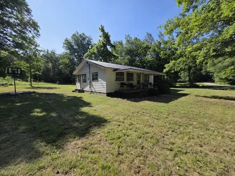 1316 Owl Hollow Road Linden TN 37096