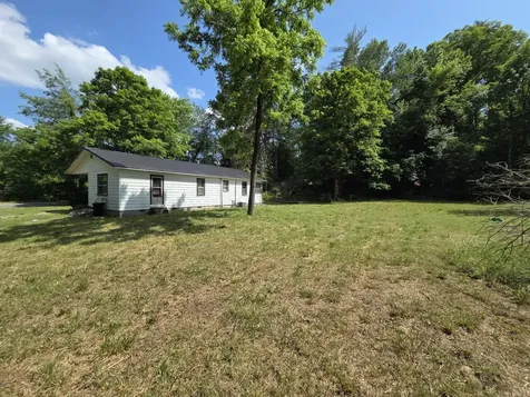 1316 Owl Hollow Road Linden TN 37096