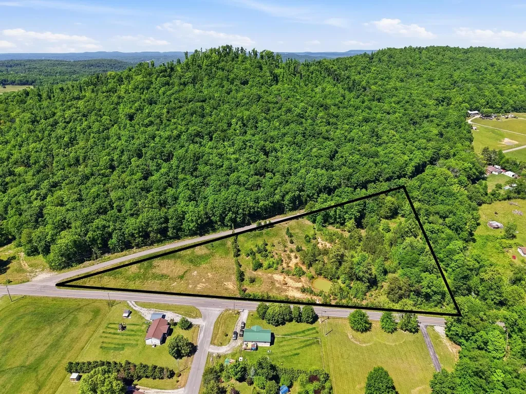 6 Falling Water Road Cookeville TN 38506