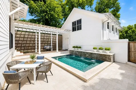 921 Gale Lane Nashville TN 37204