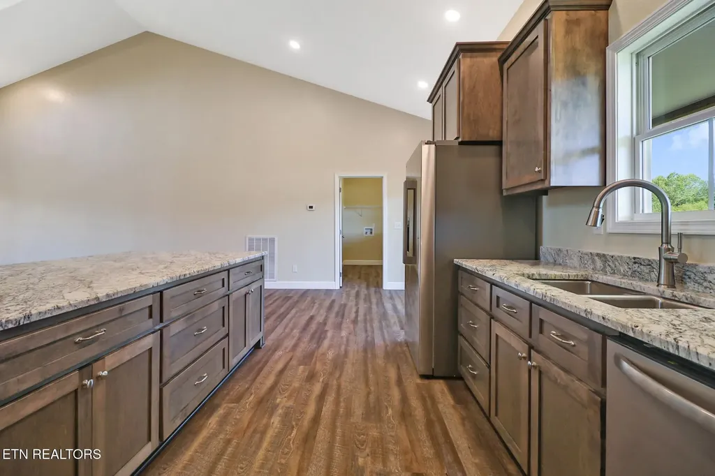 103 N Duncan Street Jamestown TN 38556