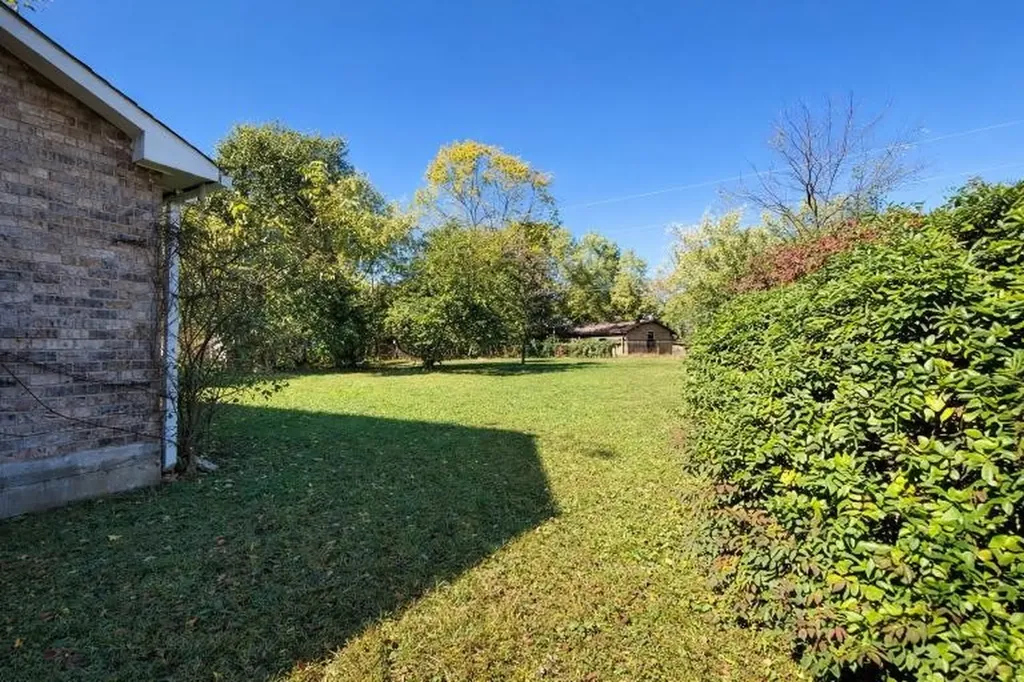 127 King Cole Drive Clarksville TN 37042