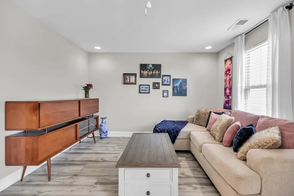 1715 Old Drakes Creek Road Hendersonville TN 37075
