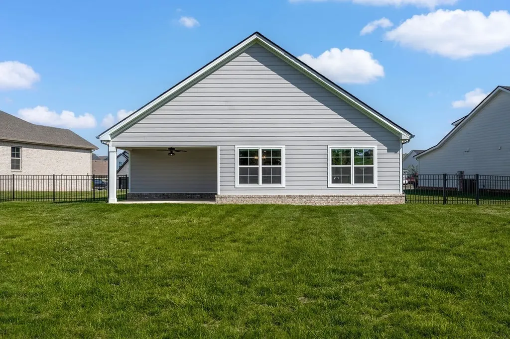 333 Frontier Drive Clarksville TN 37043