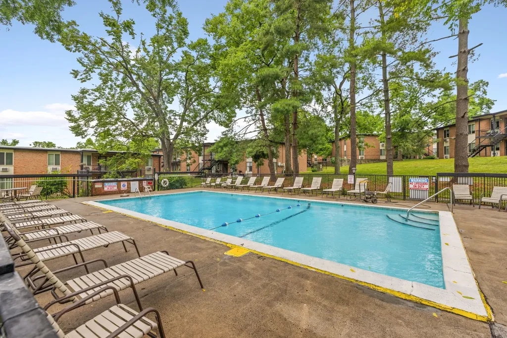 2601 Hillsboro Pike Nashville TN 37212