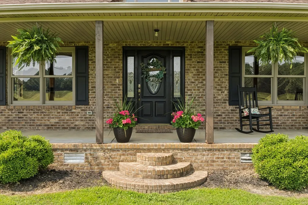 4255 Mcfall Road Cumberland City TN 37050