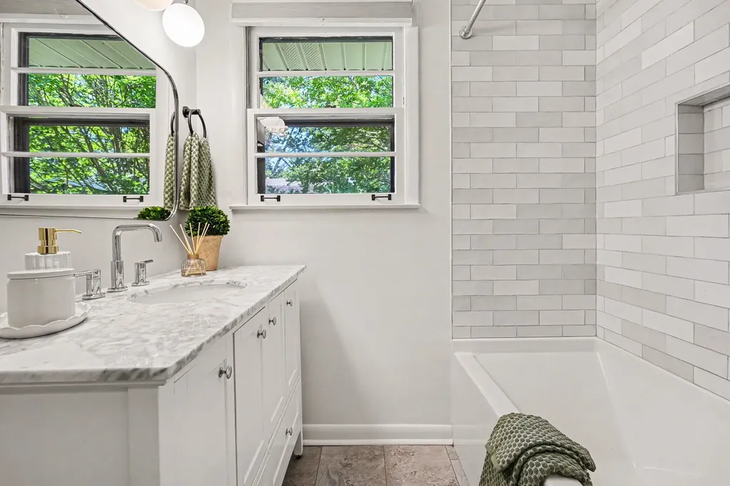 1908 Pinehurst Drive Nashville TN 37216