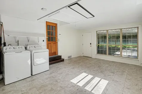 1908 Pinehurst Drive Nashville TN 37216