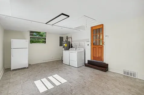 1908 Pinehurst Drive Nashville TN 37216