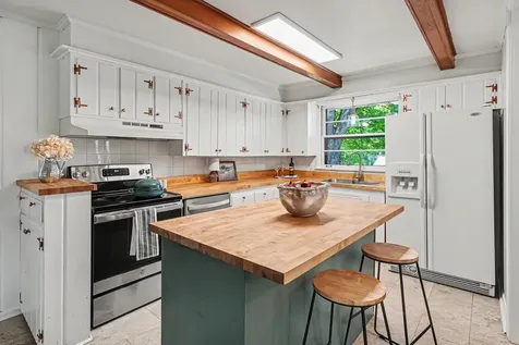 1908 Pinehurst Drive Nashville TN 37216