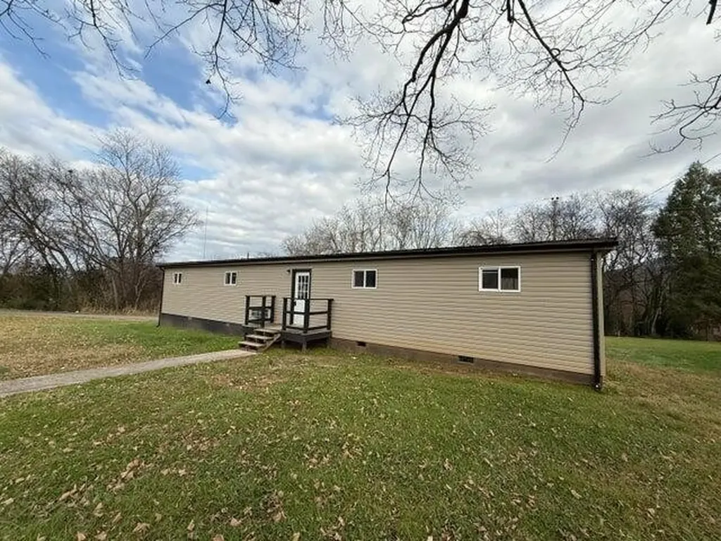 232 W Legion Circle Pikeville TN 37367