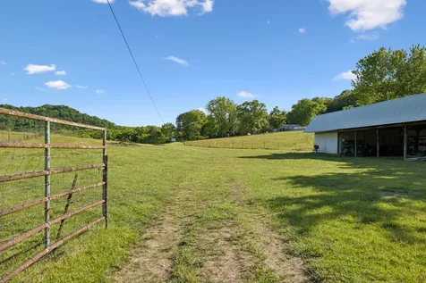 97 Seabo Valley Lane Hickman TN 38567