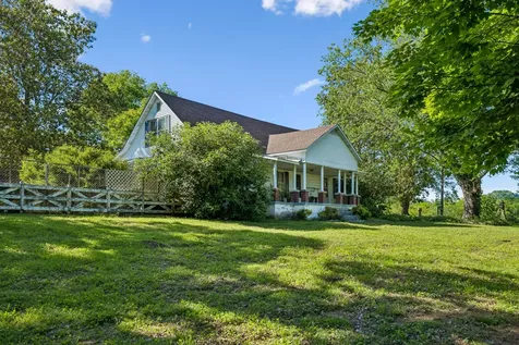 97 Seabo Valley Lane Hickman TN 38567
