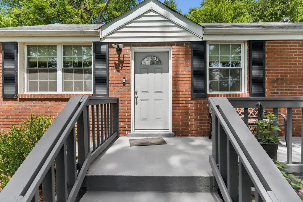 1308 Saturn Drive Nashville TN 37217
