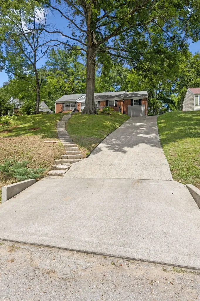 1308 Saturn Drive Nashville TN 37217