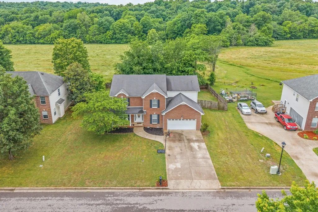 3368 Heatherwood Trace Clarksville TN 37040