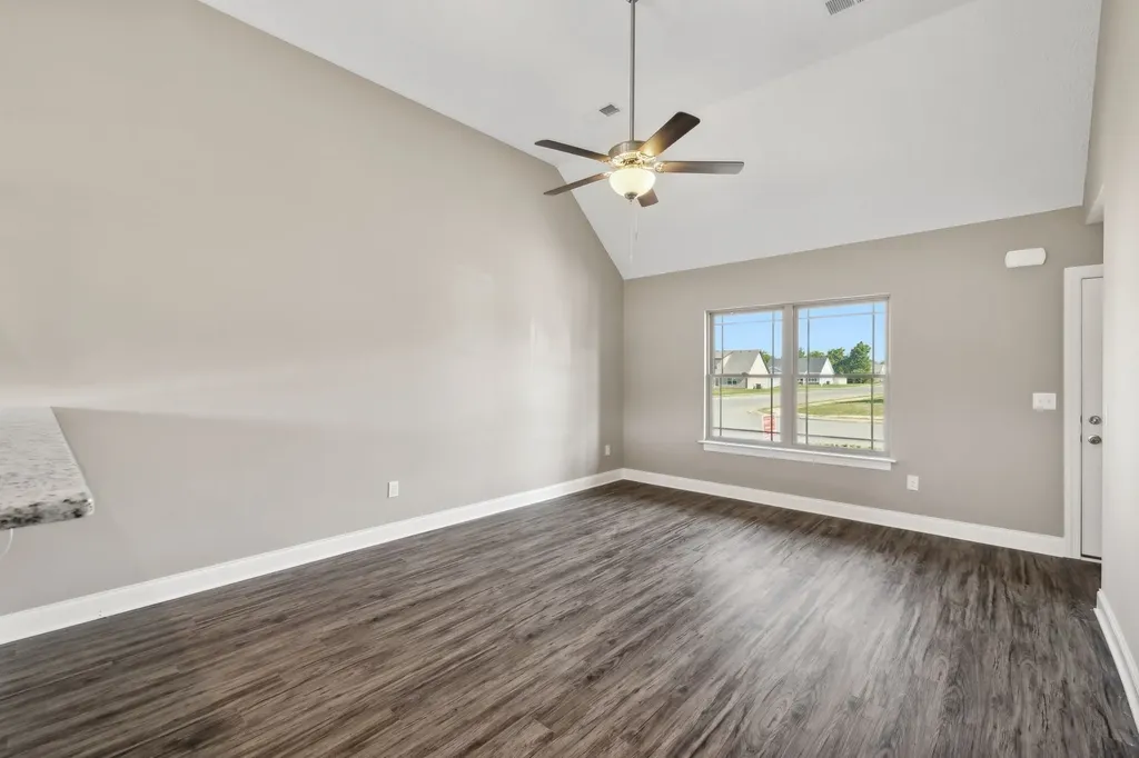 2902 Valley Farms Drive Christiana TN 37037