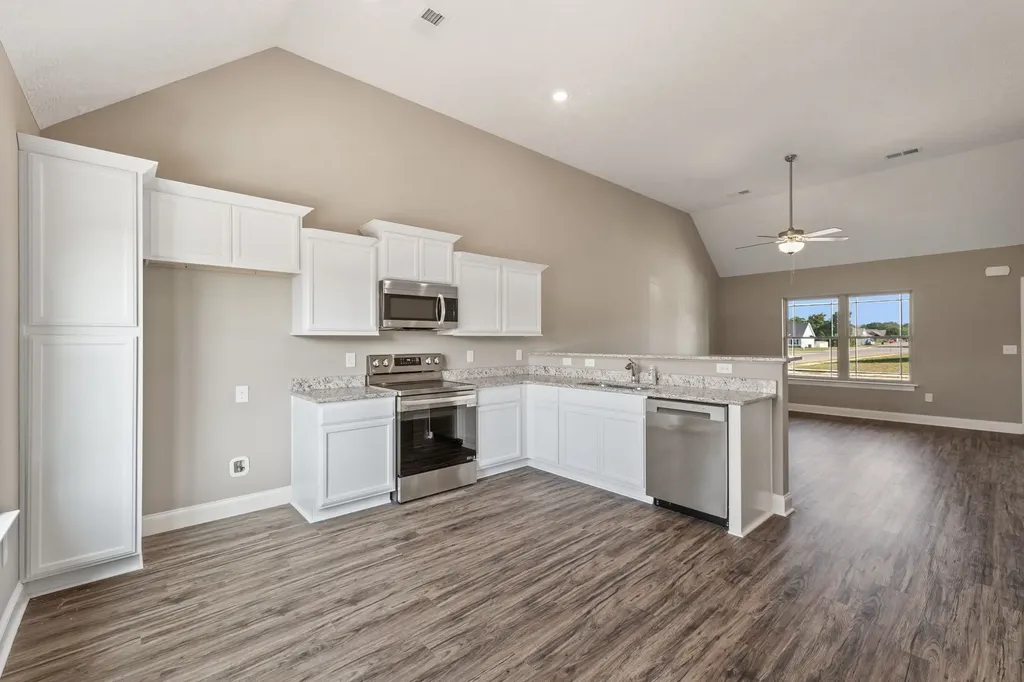 2902 Valley Farms Drive Christiana TN 37037