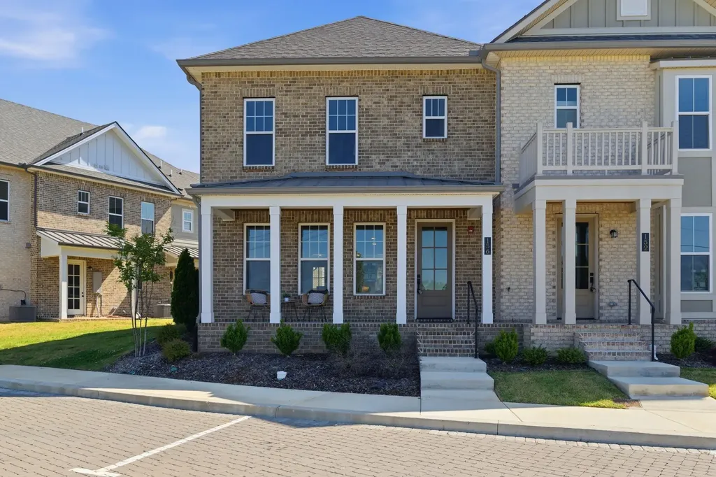 156 Nearwater Place Hendersonville TN 37075