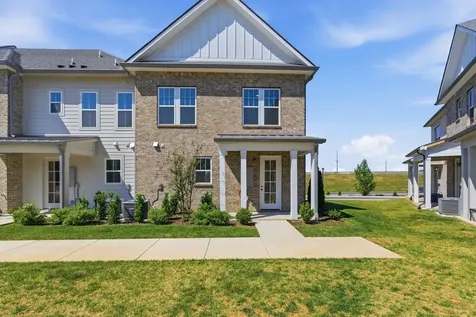 156 Nearwater Place Hendersonville TN 37075