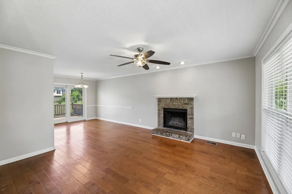 1035 Summerhaven Road Clarksville TN 37042