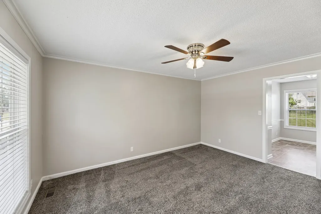 1035 Summerhaven Road Clarksville TN 37042