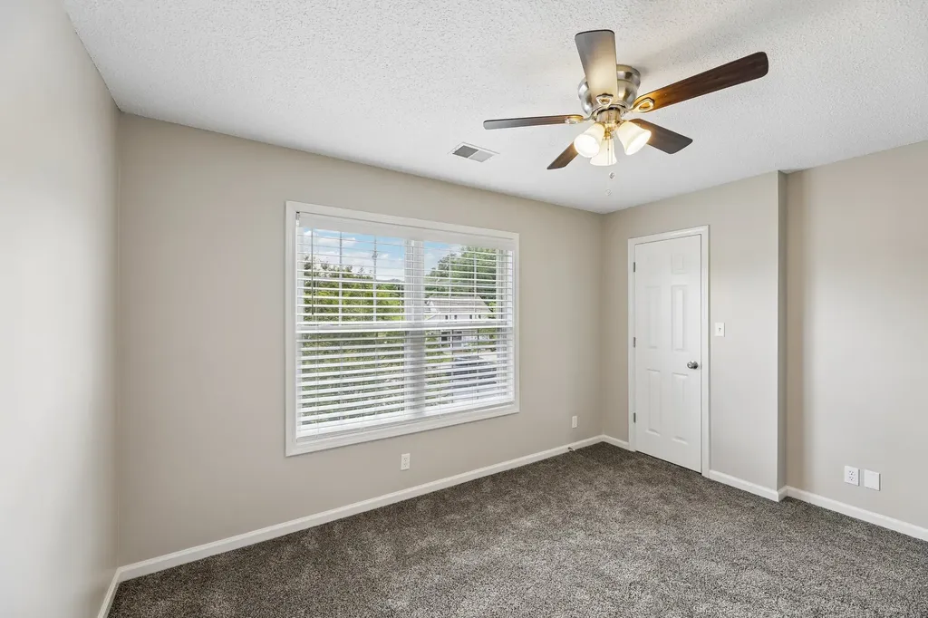 1035 Summerhaven Road Clarksville TN 37042